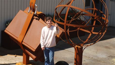 Willy Ferguson, Staunton sculptor, dies 